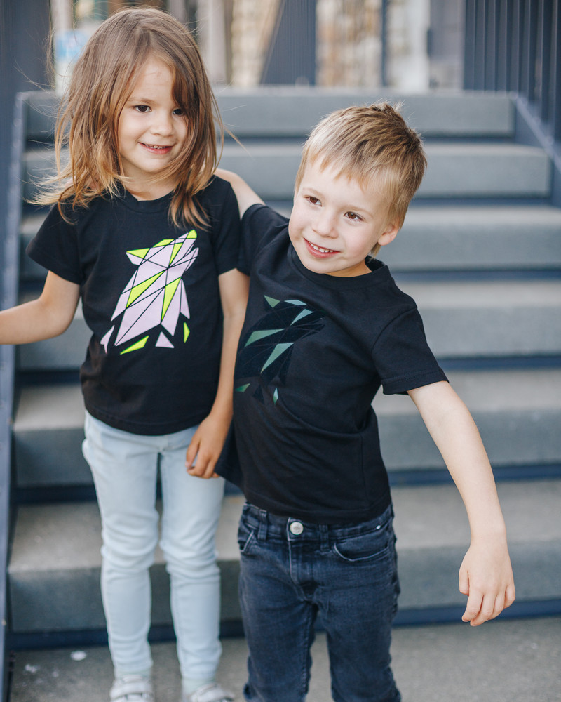 COLOR ABSTRACT WOLF KIDS T-SHIRT BLACK