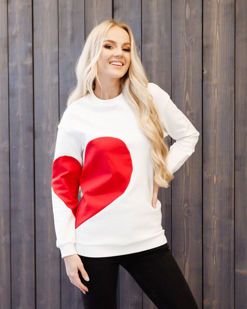 RED HEART SWEATSHIRT WHITE