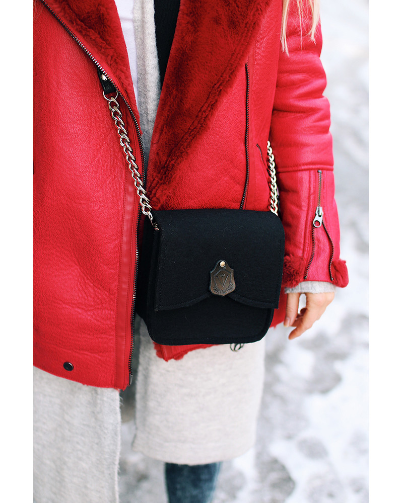 BLACK FELT CROSSBODY BY VILT
