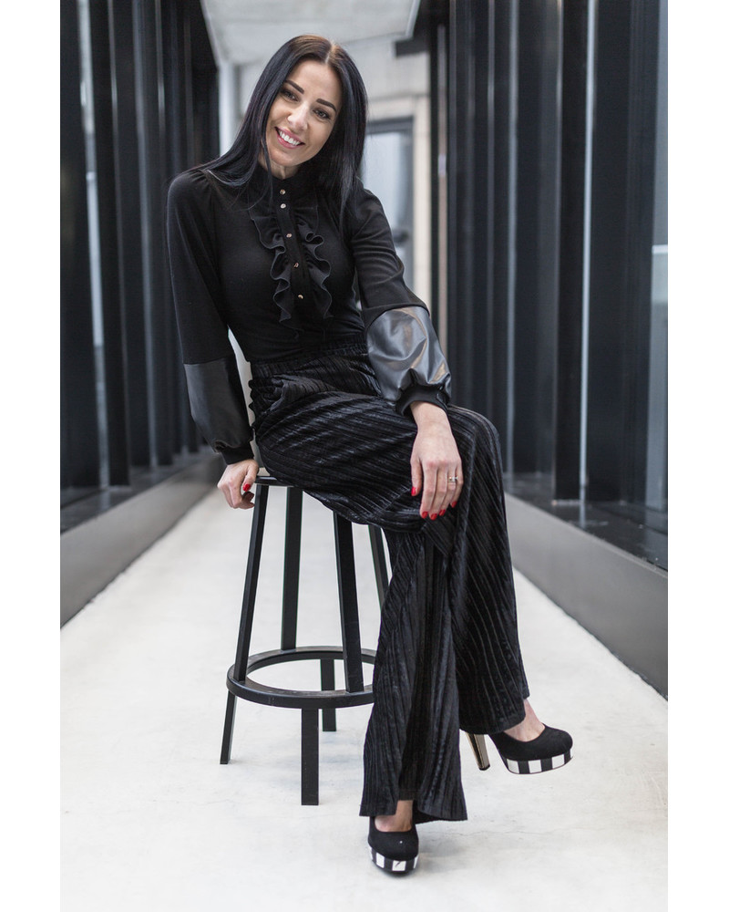 FRILL BLOUSE BLACK RIVETED