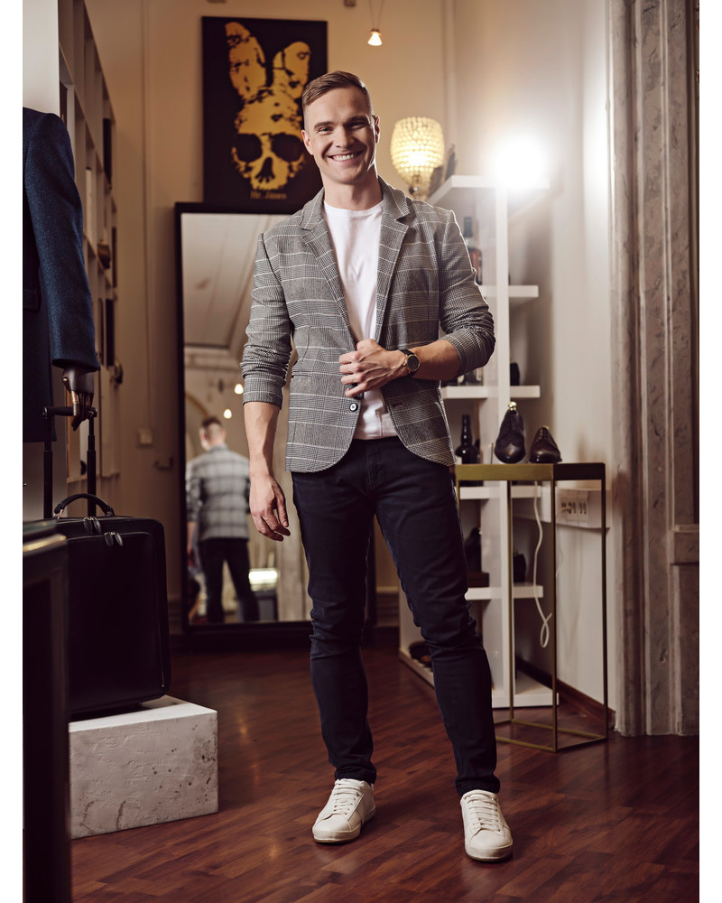 GREY SQUARED JACKET