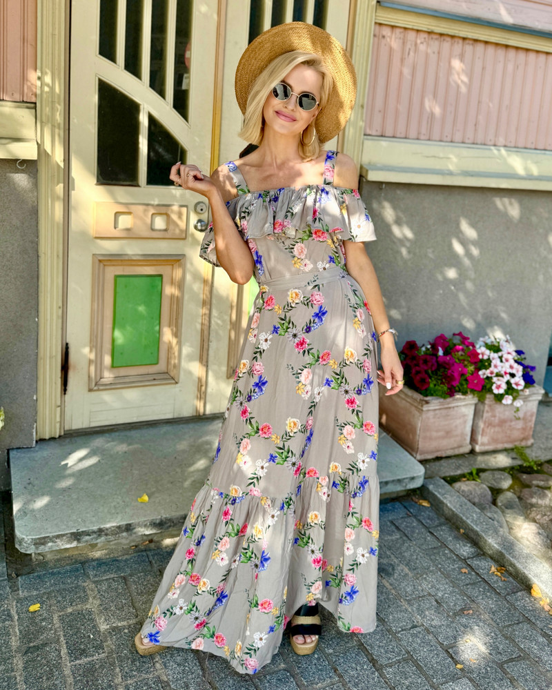 FANTASY FLOWER MAXI DRESS LIGHT GREY