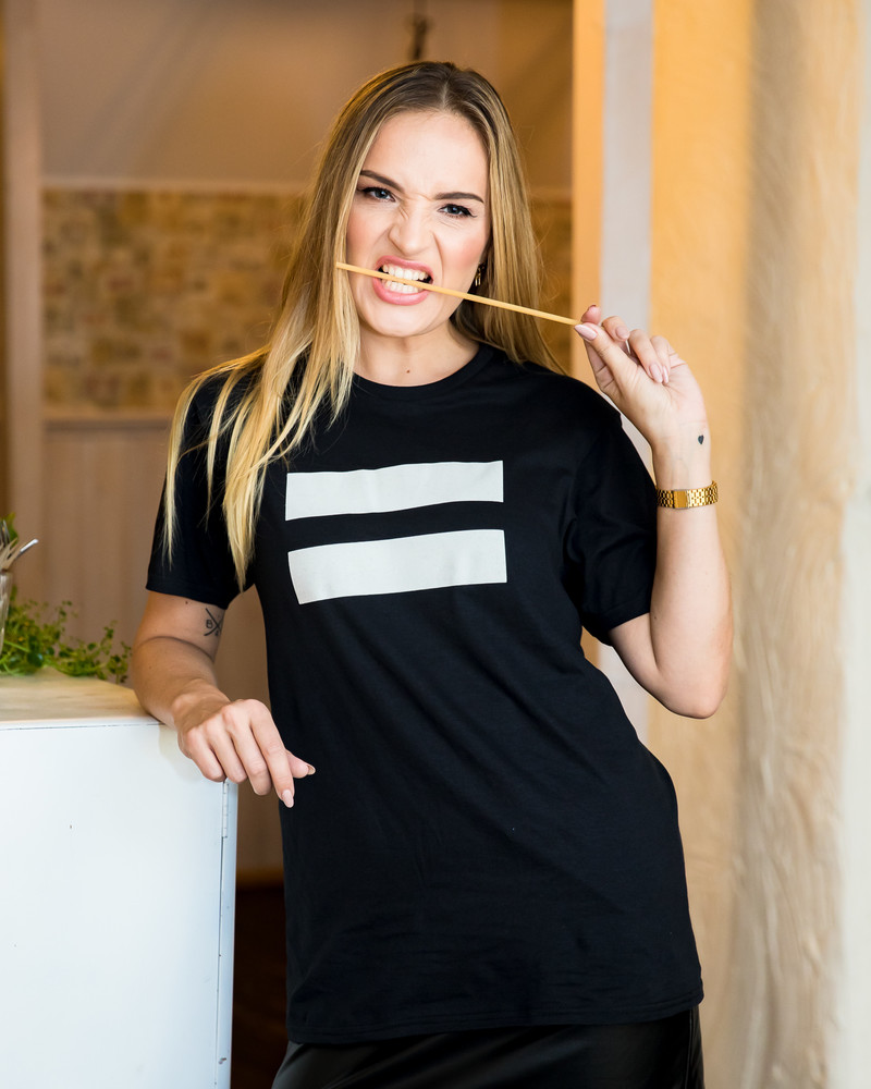 WHITE VÕRDSUS UNISEX T-SHIRT BLACK