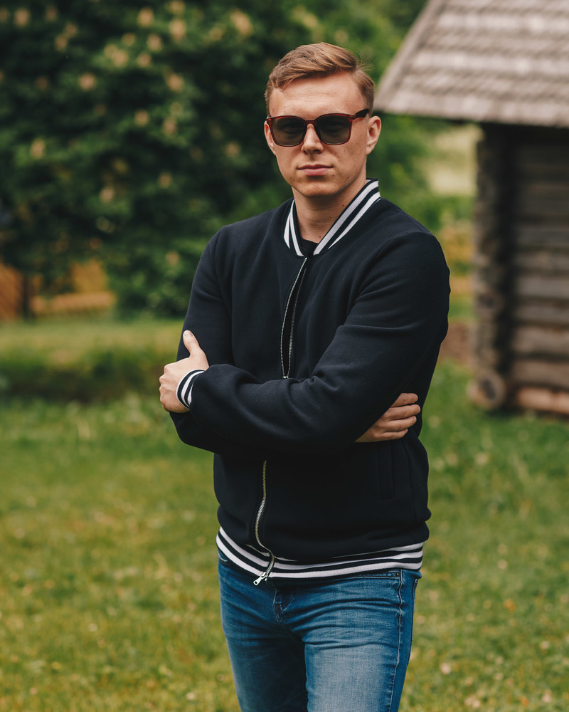 STRIPE  ZIPPER BOMBER FOR HIM BLACK