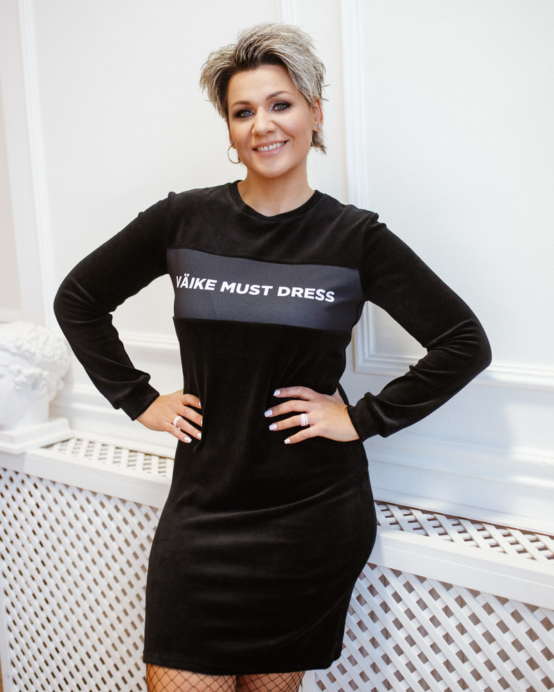VÄIKE MUST LONG SLEEVE DRESS VELVET BLACK