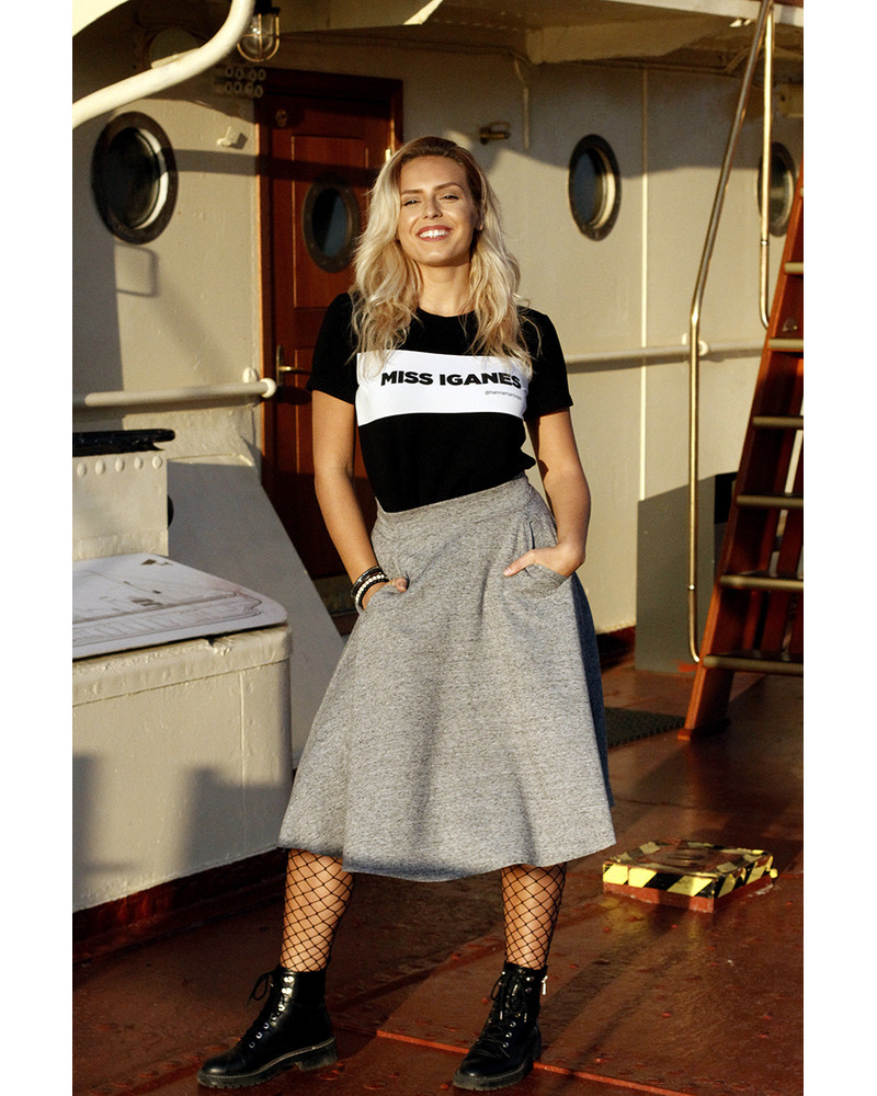 CUSTOM SLOGAN - BLACK T-SHIRT