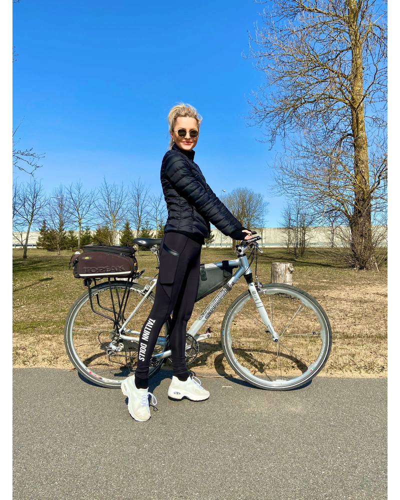 HIGH-WAISTED TALLINN DOLLS LEGGINGS