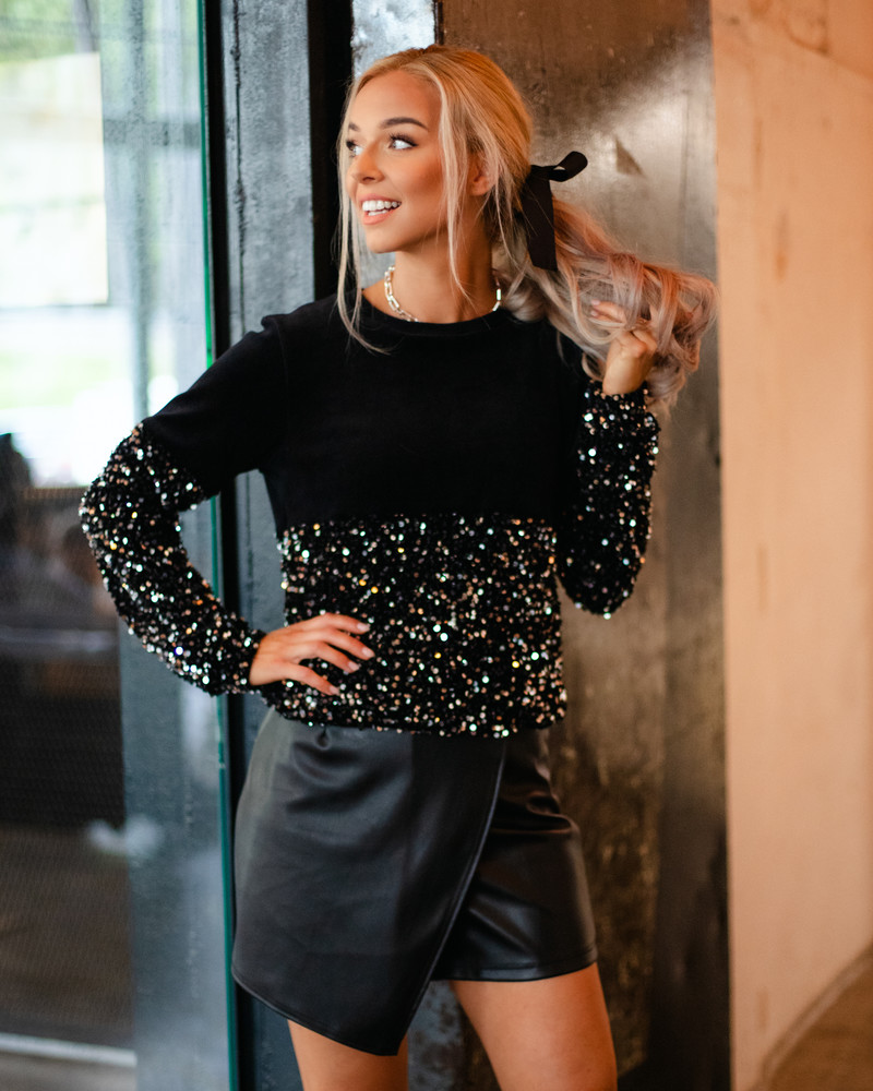 SILVER SEQUIN SLEEVES SWEATSHIRT BLACK