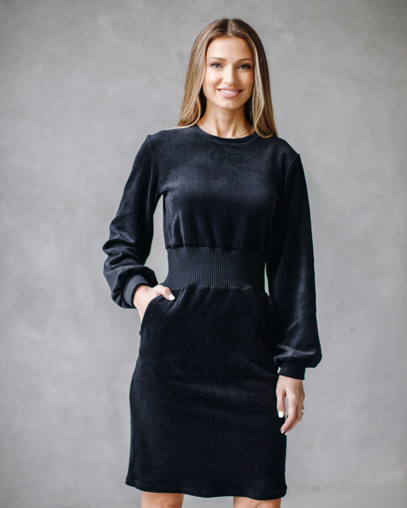 MODERN SIMPLICITY VELVET DRESS BLACK