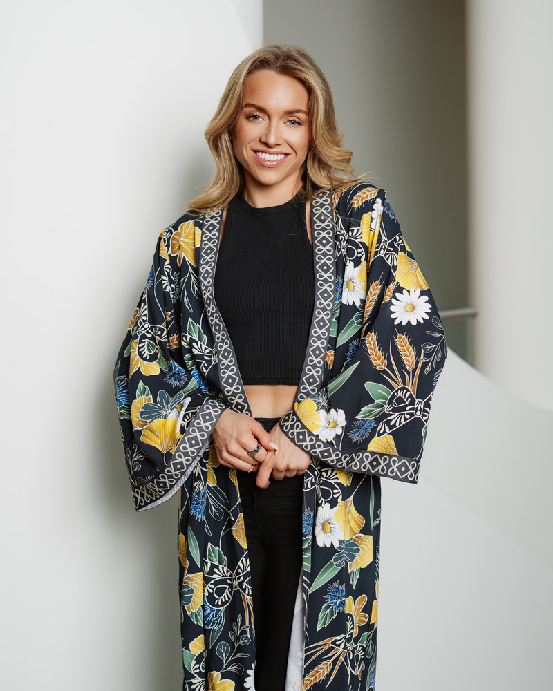 CORNFLOWER FLYAWAY KIMONO BLACK
