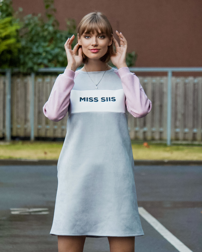 MISS SIIS MINI DRESS SUEDE GREY & PINK