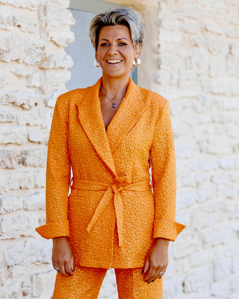 FLOWER POWER SUIT ORANGE JACKET