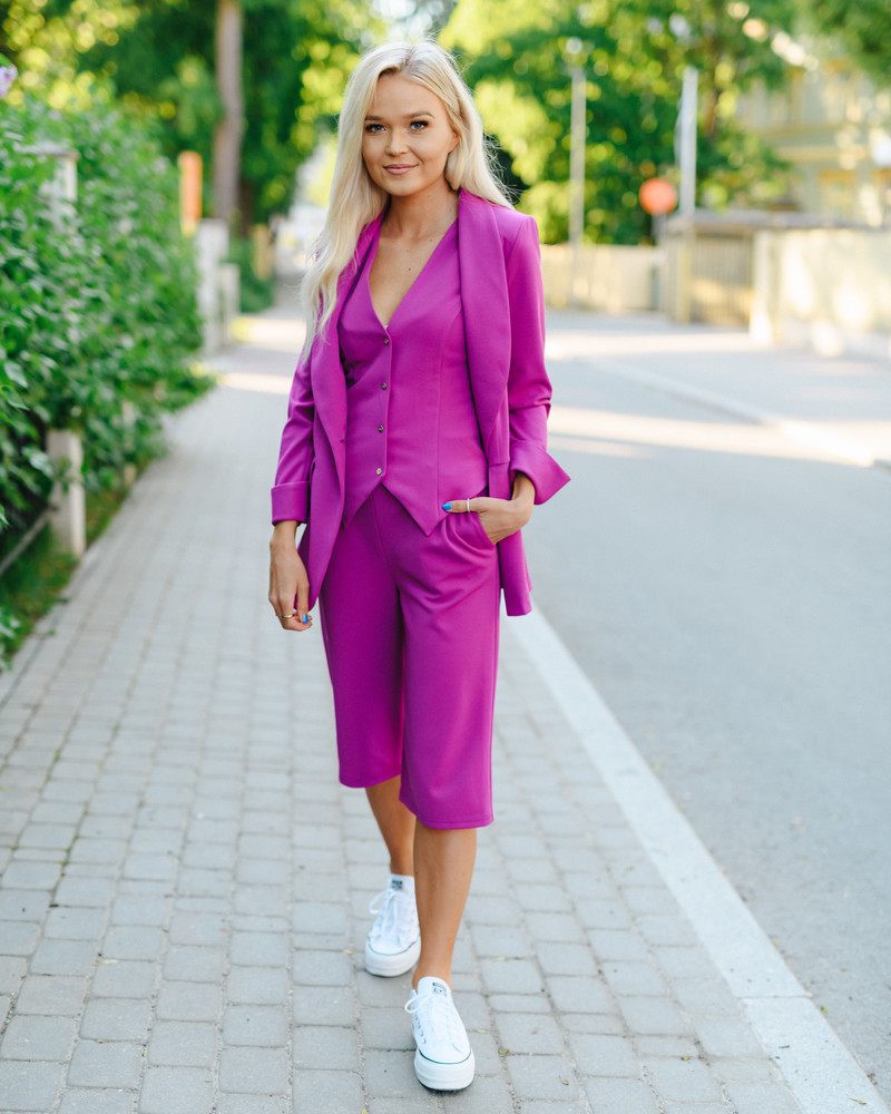 PURPLE SHORTS
