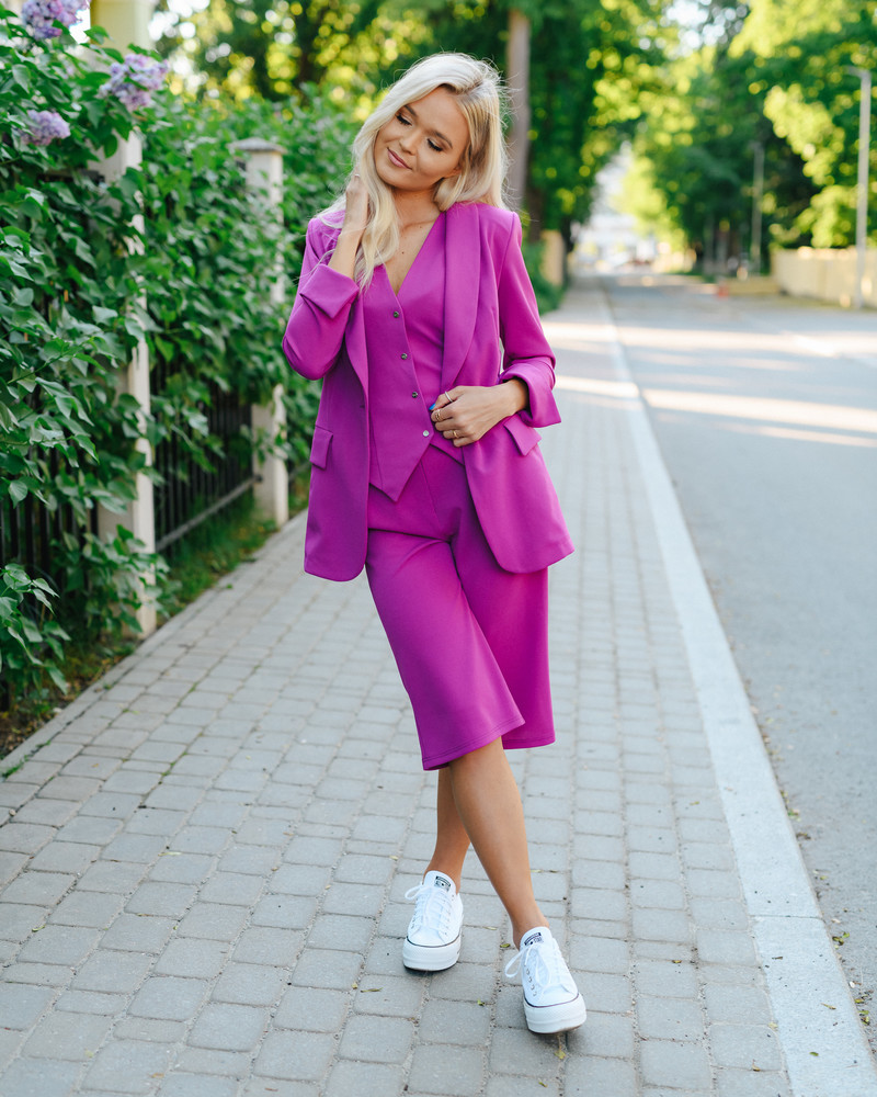 PURPLE SHORTS