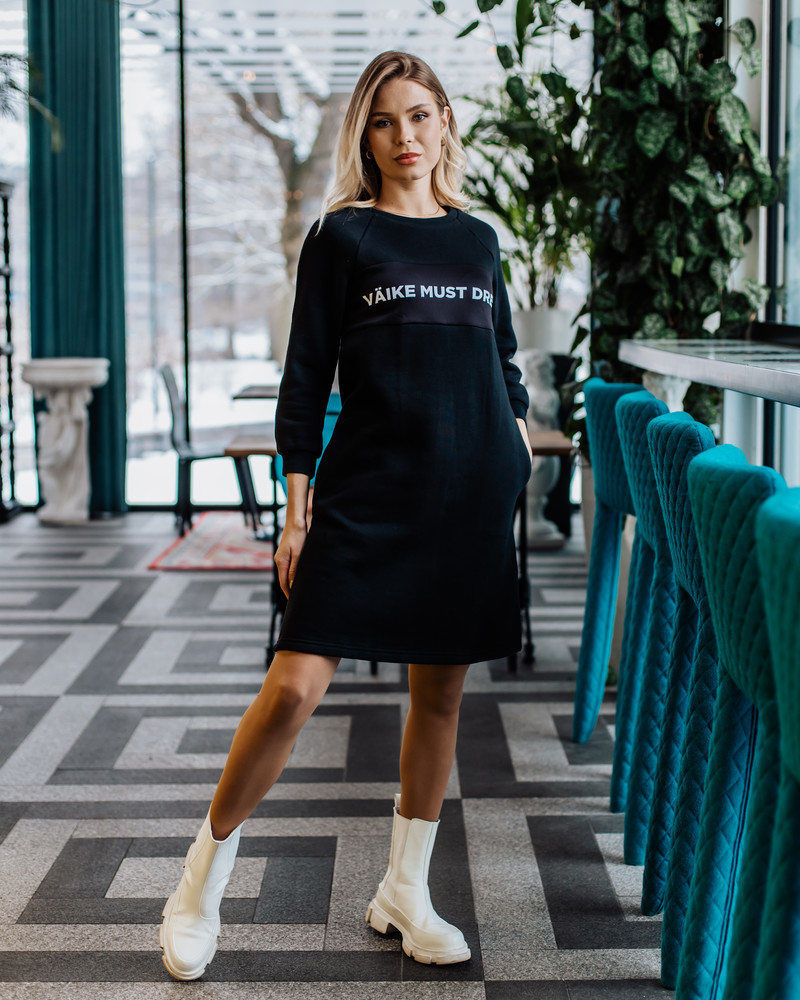 VÄIKE MUST DRESS POCKETS BLACK
