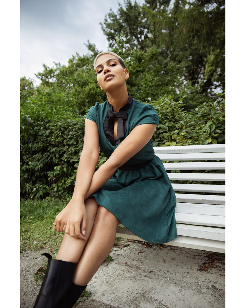 DOLLABLE DRESS SUEDE GREEN