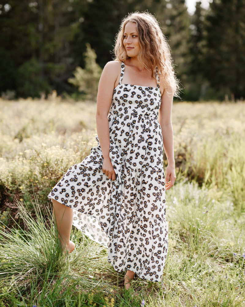 DAISY KNOT MIDI DRESS WHITE