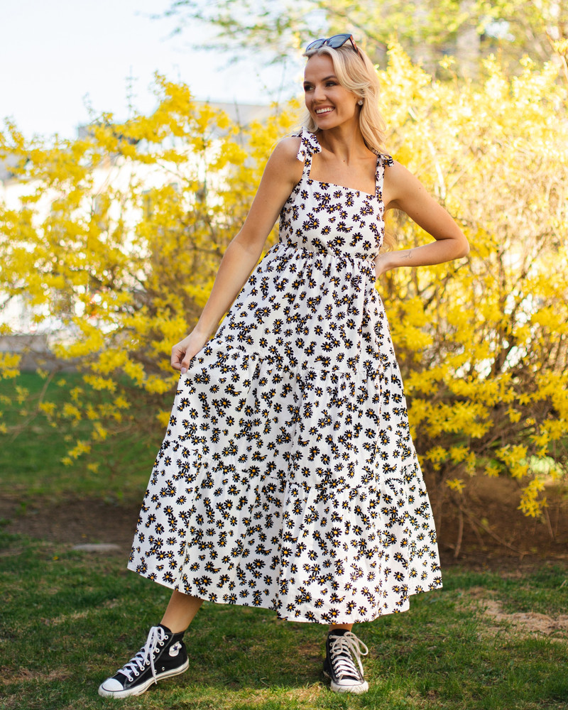 DAISY KNOT MIDI DRESS WHITE