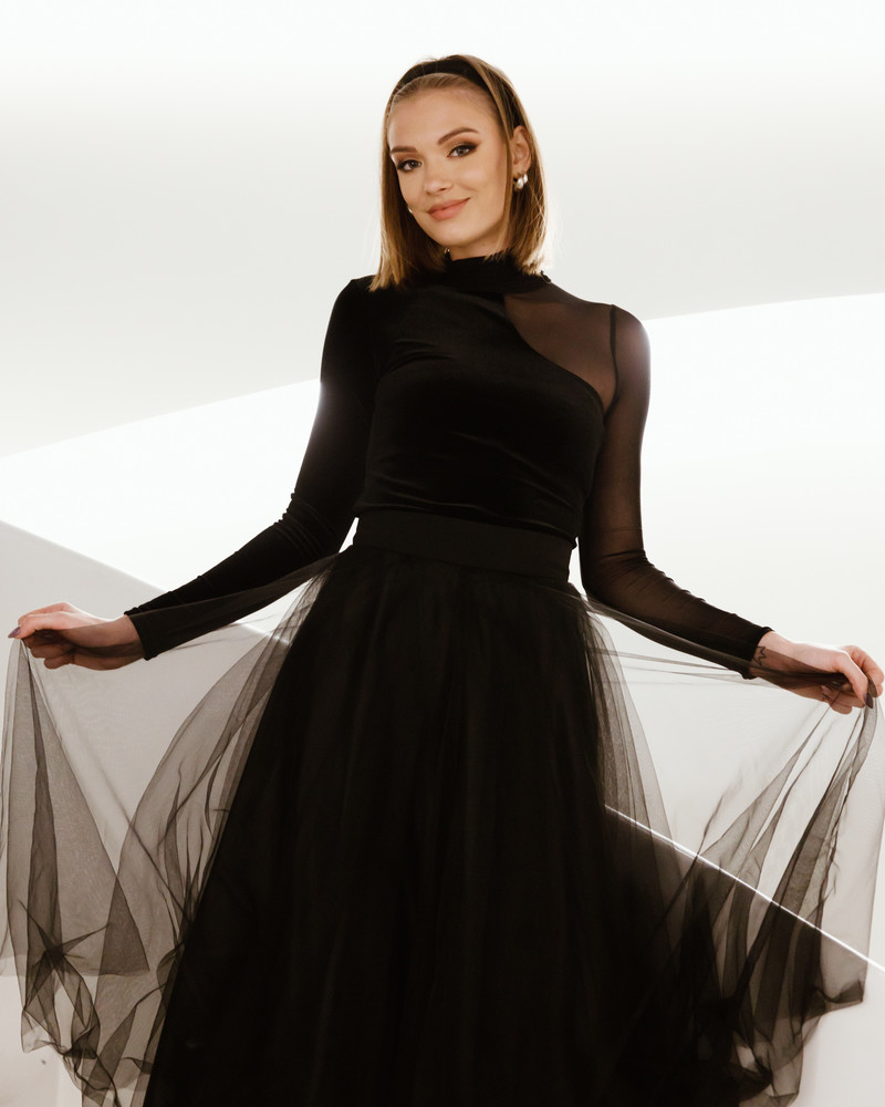 VELVET MESH CURVED PULLOVER BLACK