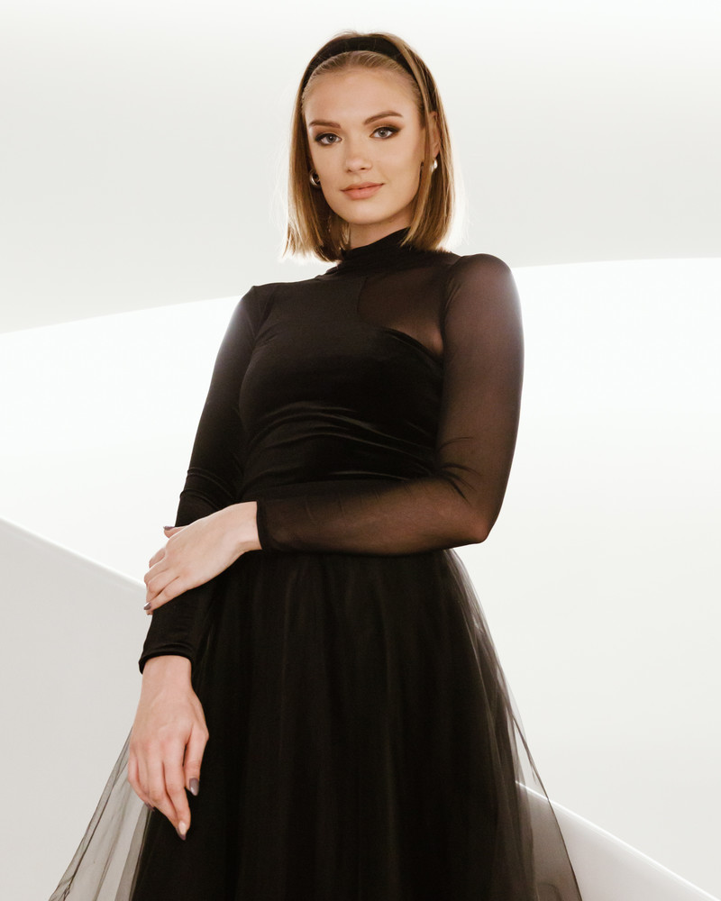 VELVET MESH CURVED PULLOVER BLACK
