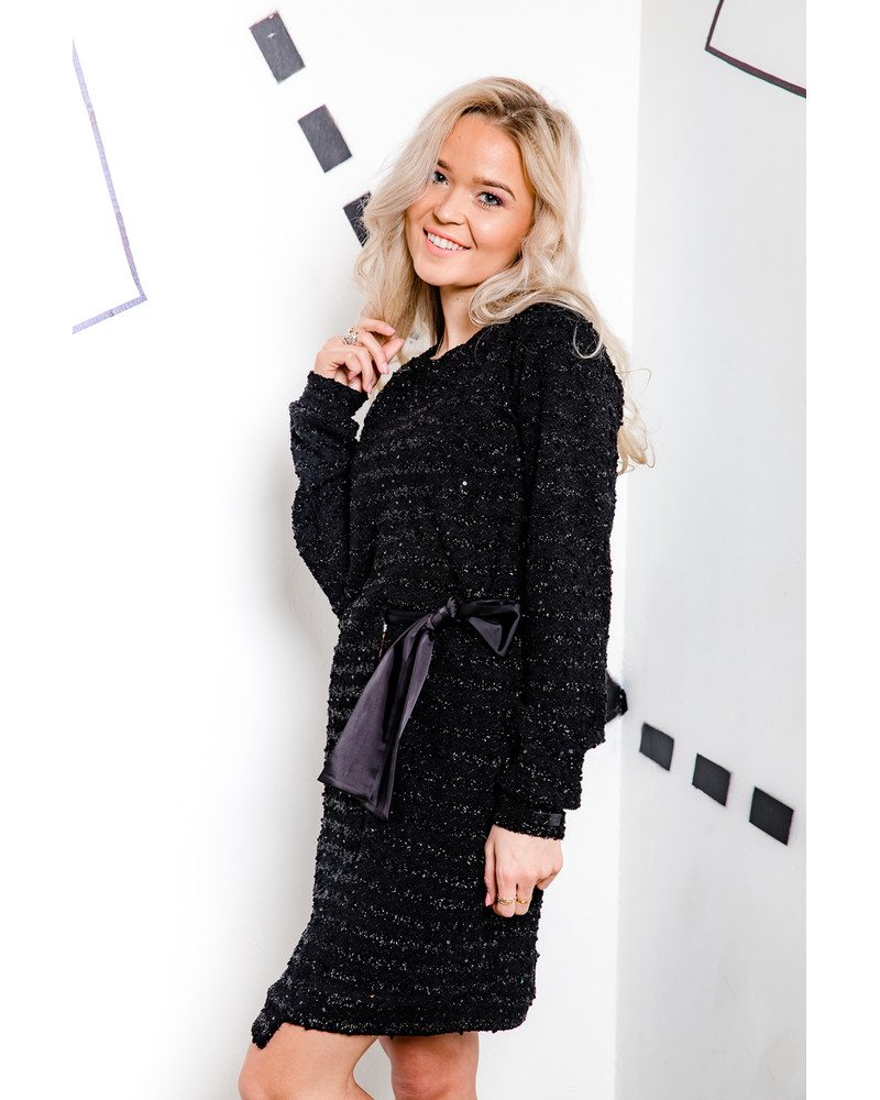 BLACK SHINY COOL CUT DRESS