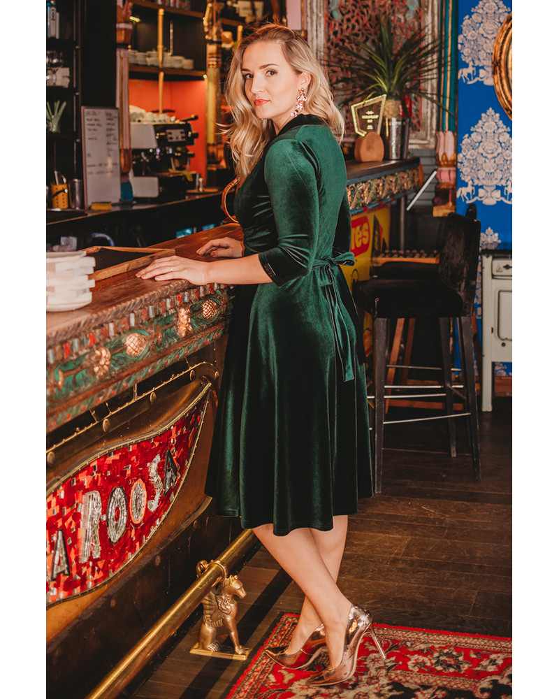 ELEGANT VELVET MIDI DRESS GREEN