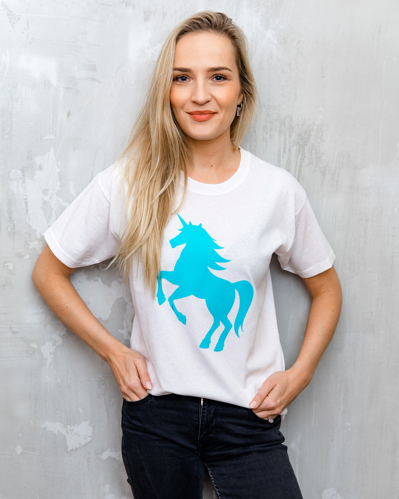 BLUE UNICORN UNISEX PRINT T-SHIRT