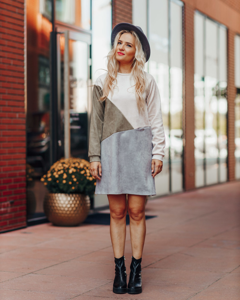 GEOMETRIC SUEDE DRESS OLIVE GREY
