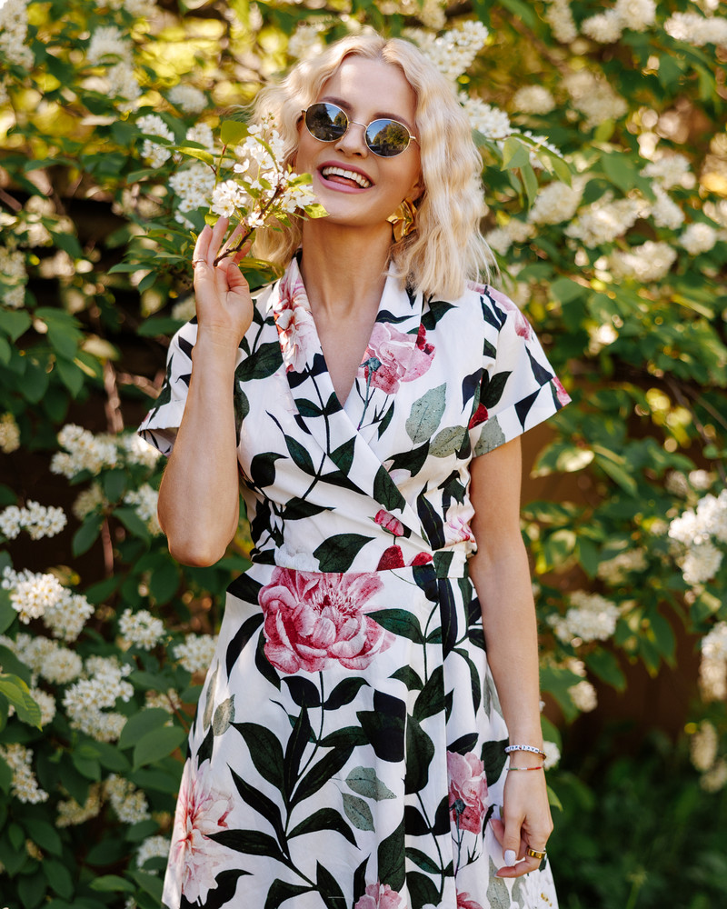 SUMMER MOON MOON MIDI DRESS PINK PEONY WHITE