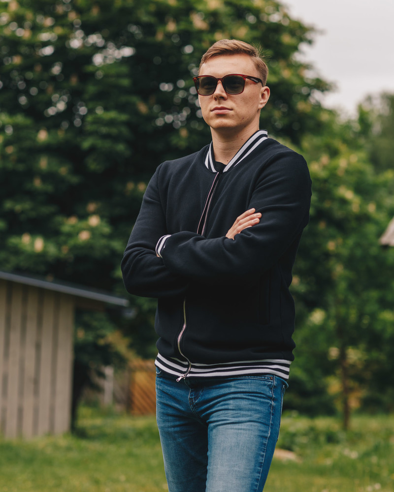 STRIPE  ZIPPER BOMBER FOR HIM BLACK