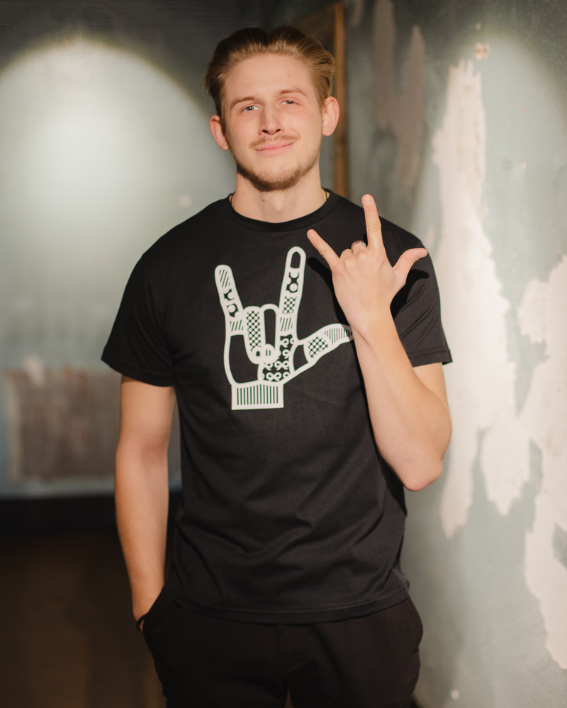 ROCK ON UNISEX T-SHIRT BLACK