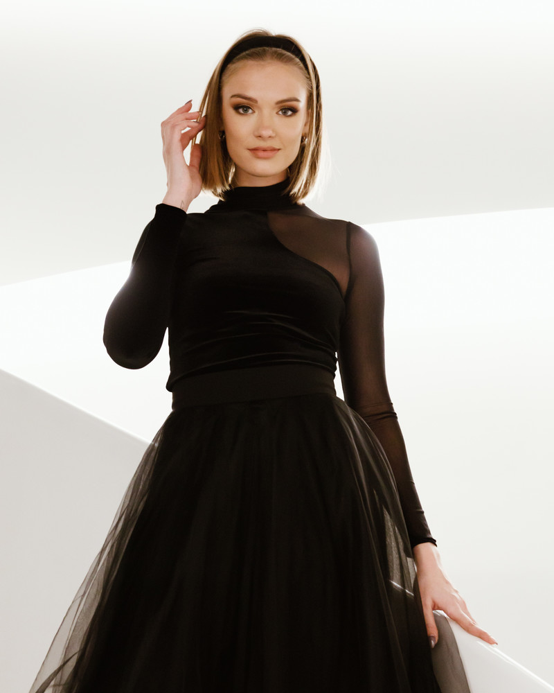 VELVET MESH CURVED PULLOVER BLACK