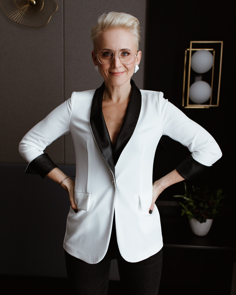 ELEGANT JACKET WHITE BLACK