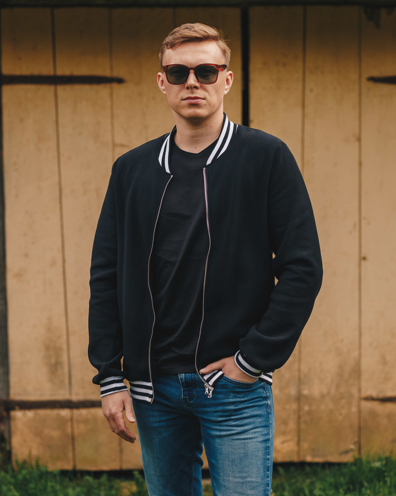 STRIPE  ZIPPER BOMBER FOR HIM BLACK