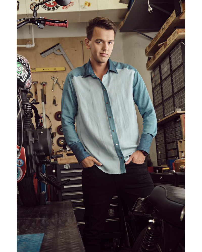 UNISEX LIGHT BLUE DENIM SHIRT