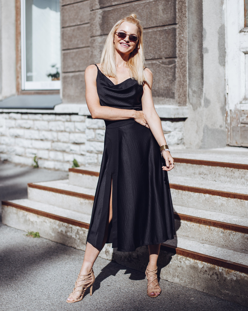 SILKY TOP BLACK