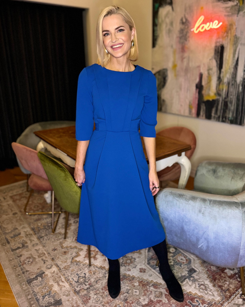 CLASSY MIDI DRESS ELECTRIC BLUE