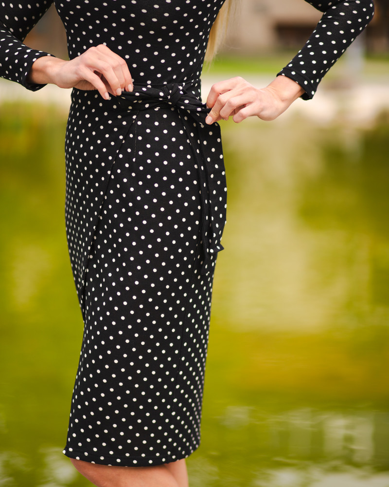 BODYCON WRAP POLKA DOT SKIRT BLACK