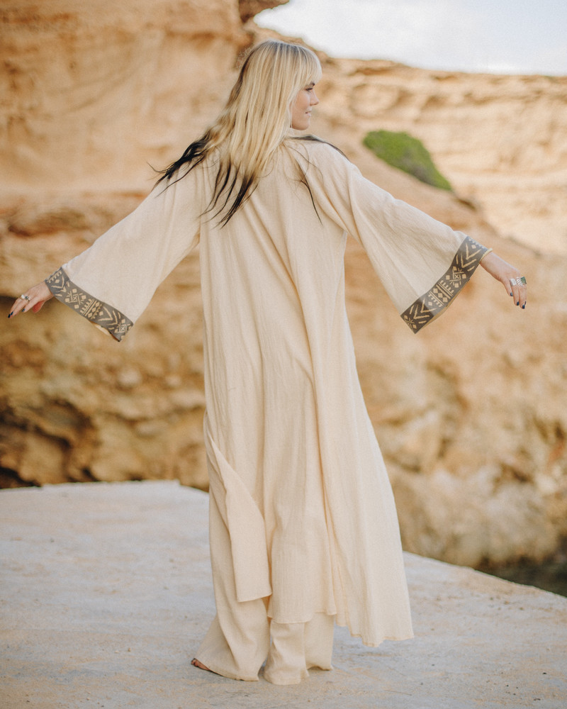 TRIBAL BURN KIMONO SAND