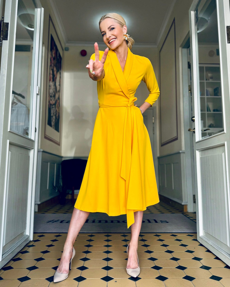 MOON MIDI DRESS YELLOW