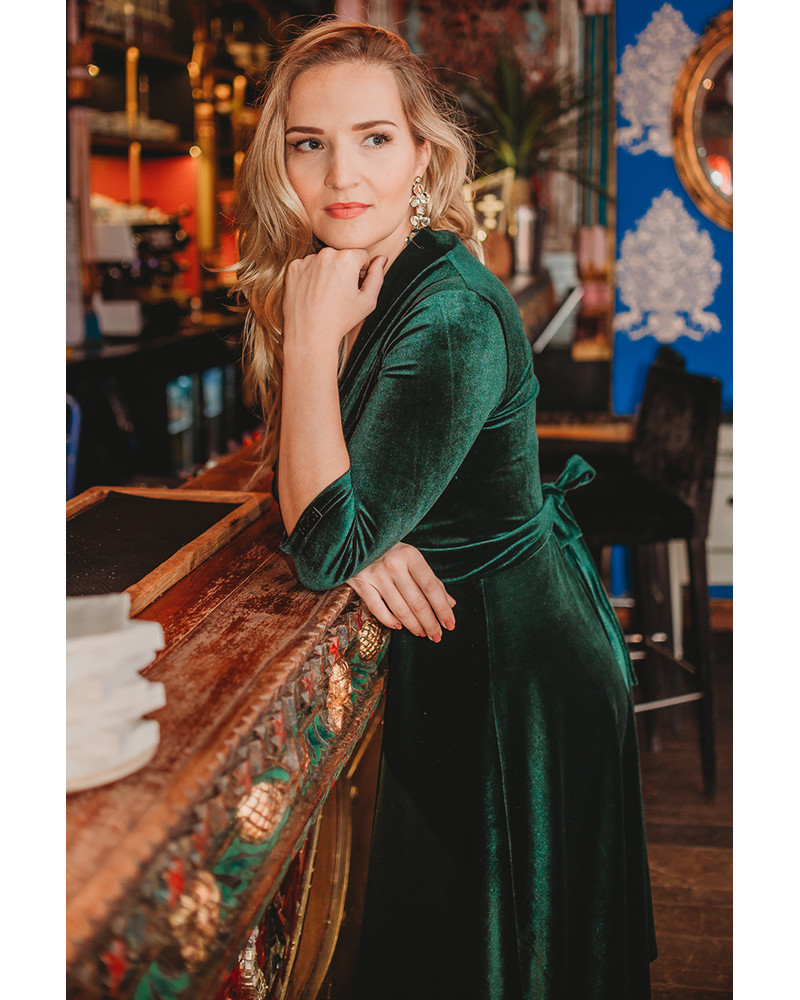 ELEGANT VELVET MIDI DRESS GREEN