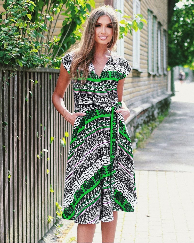SUMMER MOON MIDI DRESS ORNAMENT GREEN