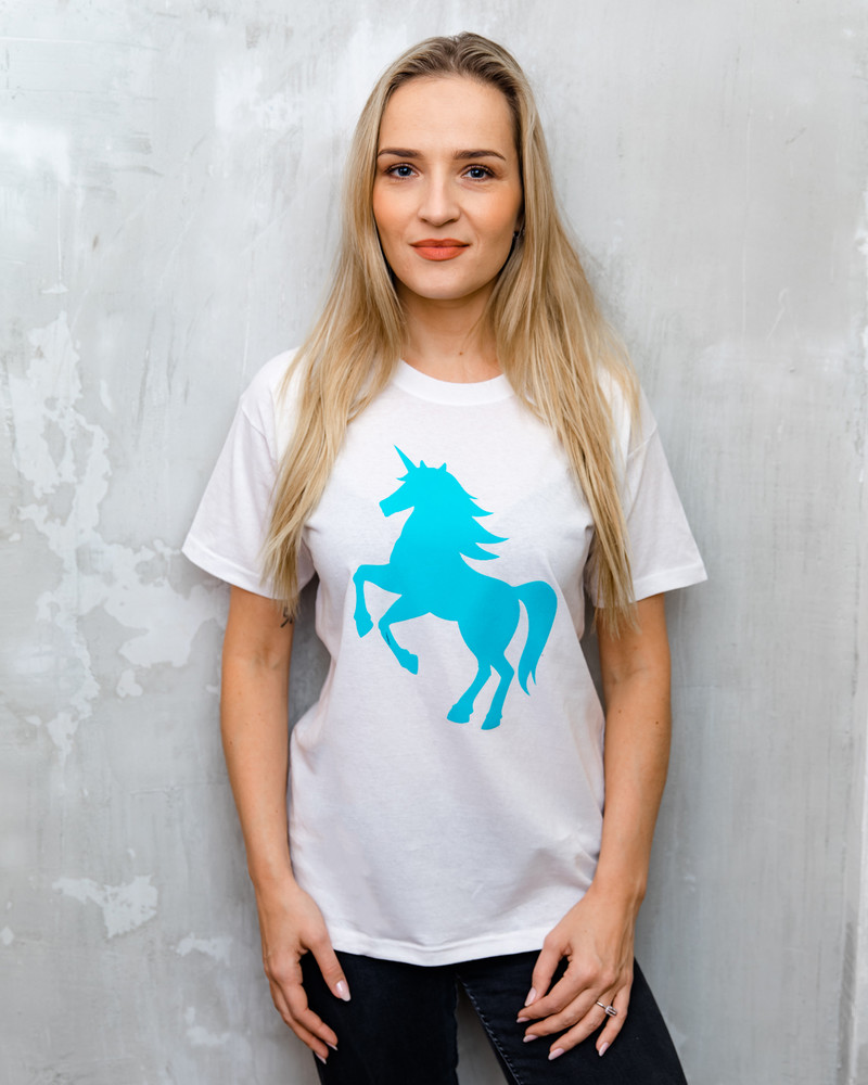 BLUE UNICORN UNISEX PRINT T-SHIRT