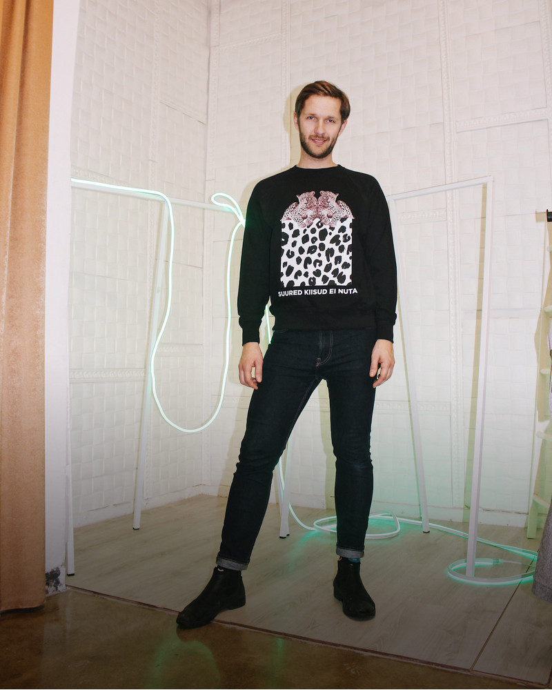 SUURED KIISUD EI NUTA MEN SWEATSHIRT BLACK