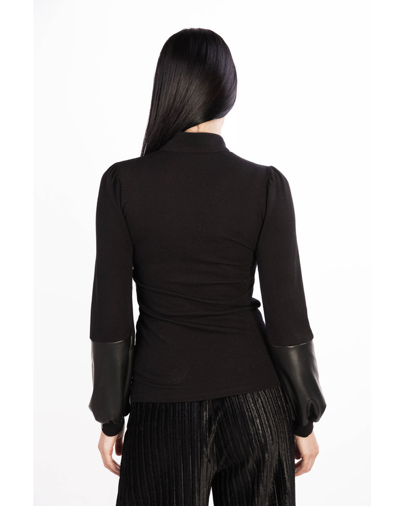 FRILL BLOUSE BLACK RIVETED