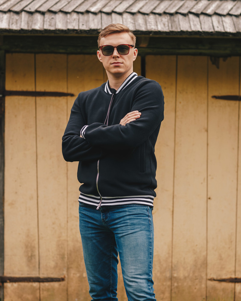 STRIPE  ZIPPER BOMBER FOR HIM BLACK
