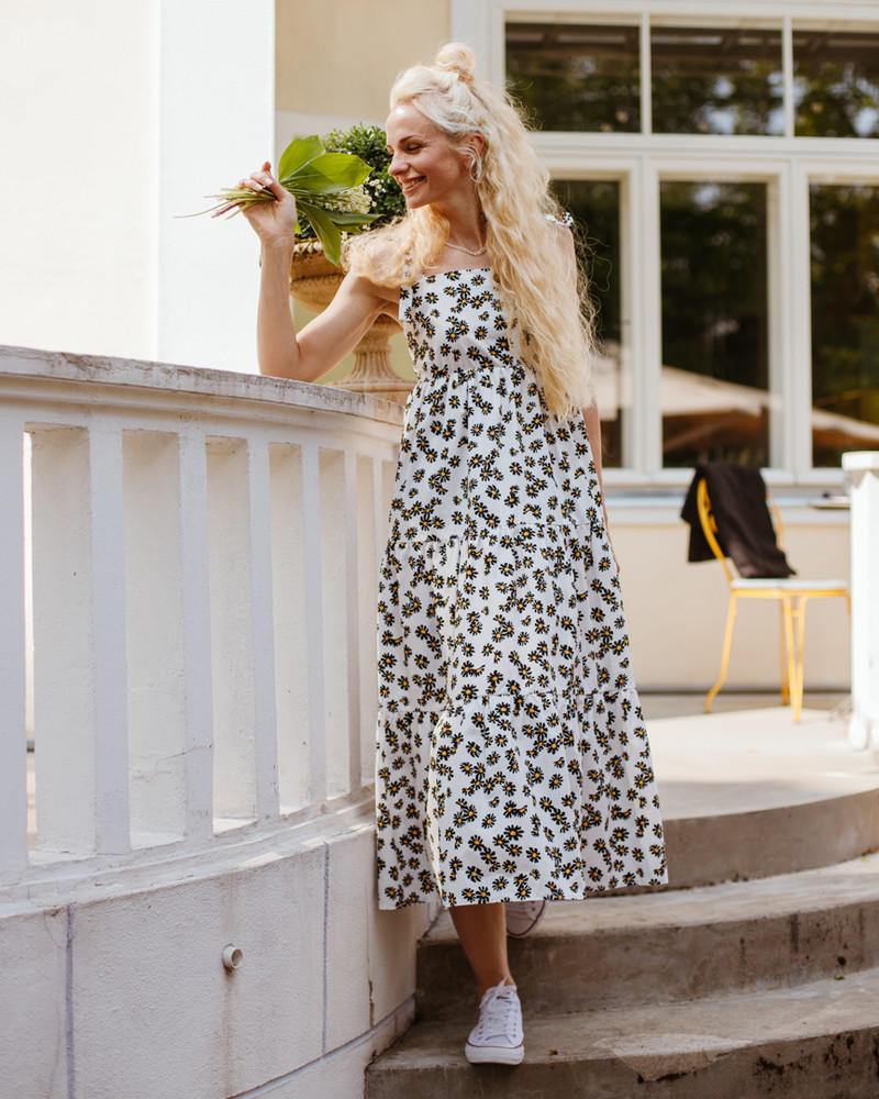 DAISY KNOT MIDI DRESS WHITE