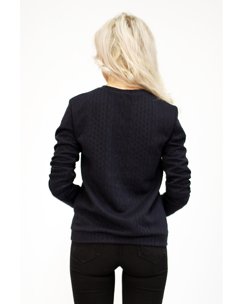 BLACK STAR KNIT NAVY SWEATER