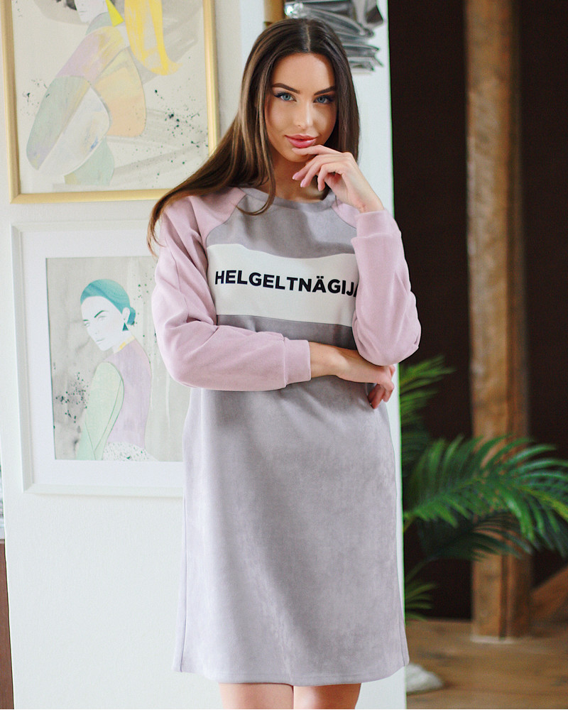 HELGELTNÄGIJA DRESS SUEDE GREY & PINK