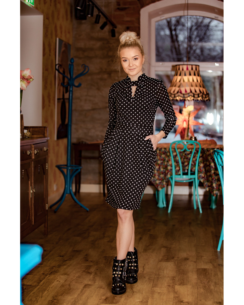 BLACK DOLLABLE POLKA DOT BLOUSE